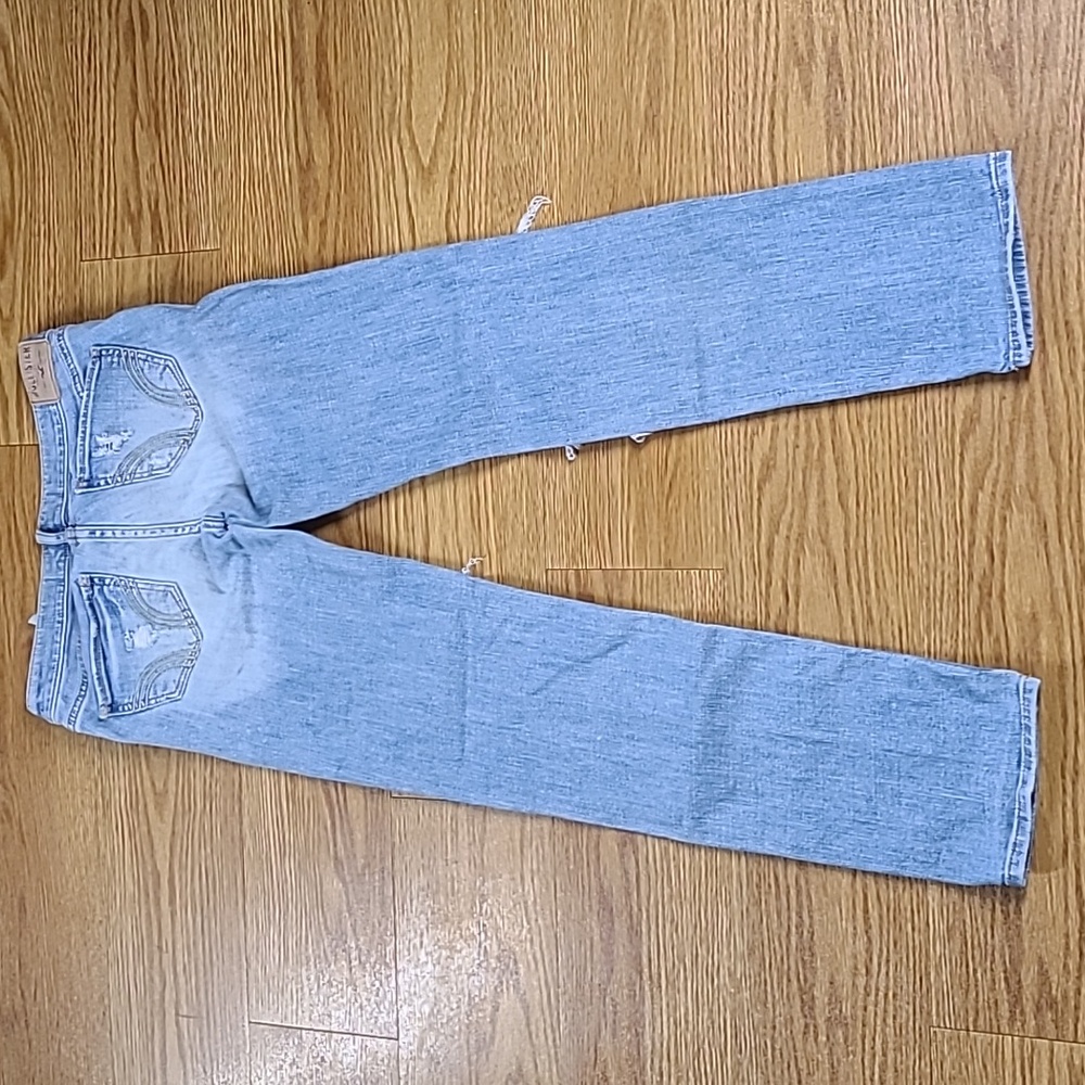 HOLLISTER 26x28 GIRL 3s STRIGHT BOOT PRE-OWNED STRECH DENIM DISTROYED JEANS - Picture 5 of 8